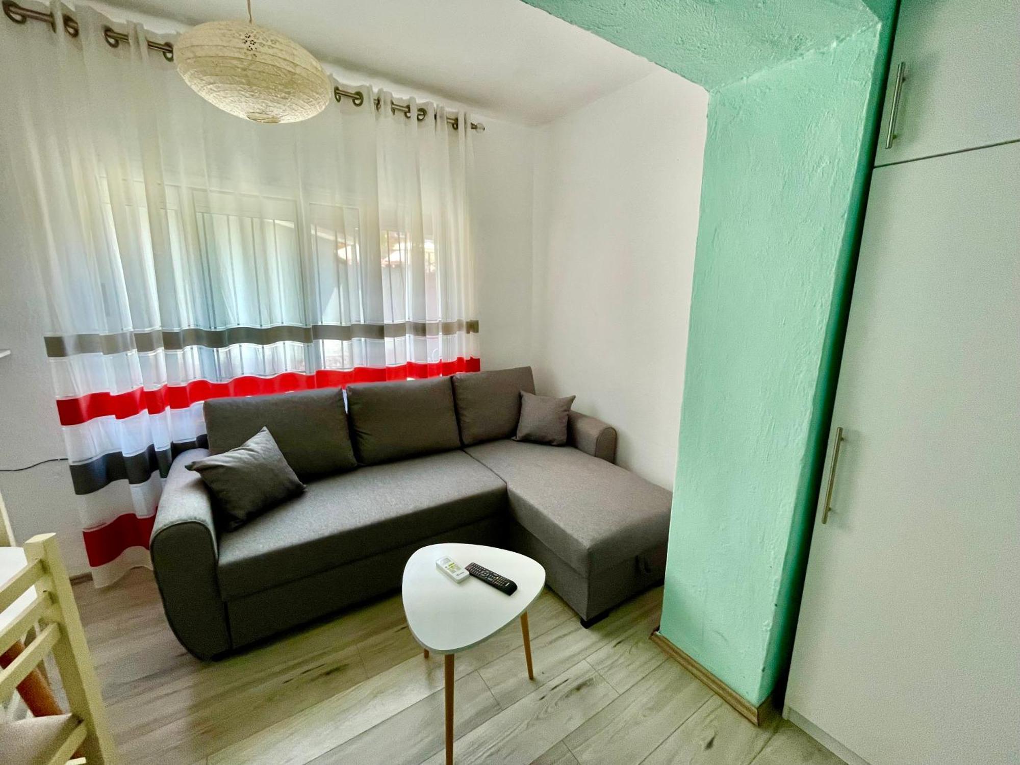 Superb Studio Apartment Near To The City Center Tirana Exterior foto