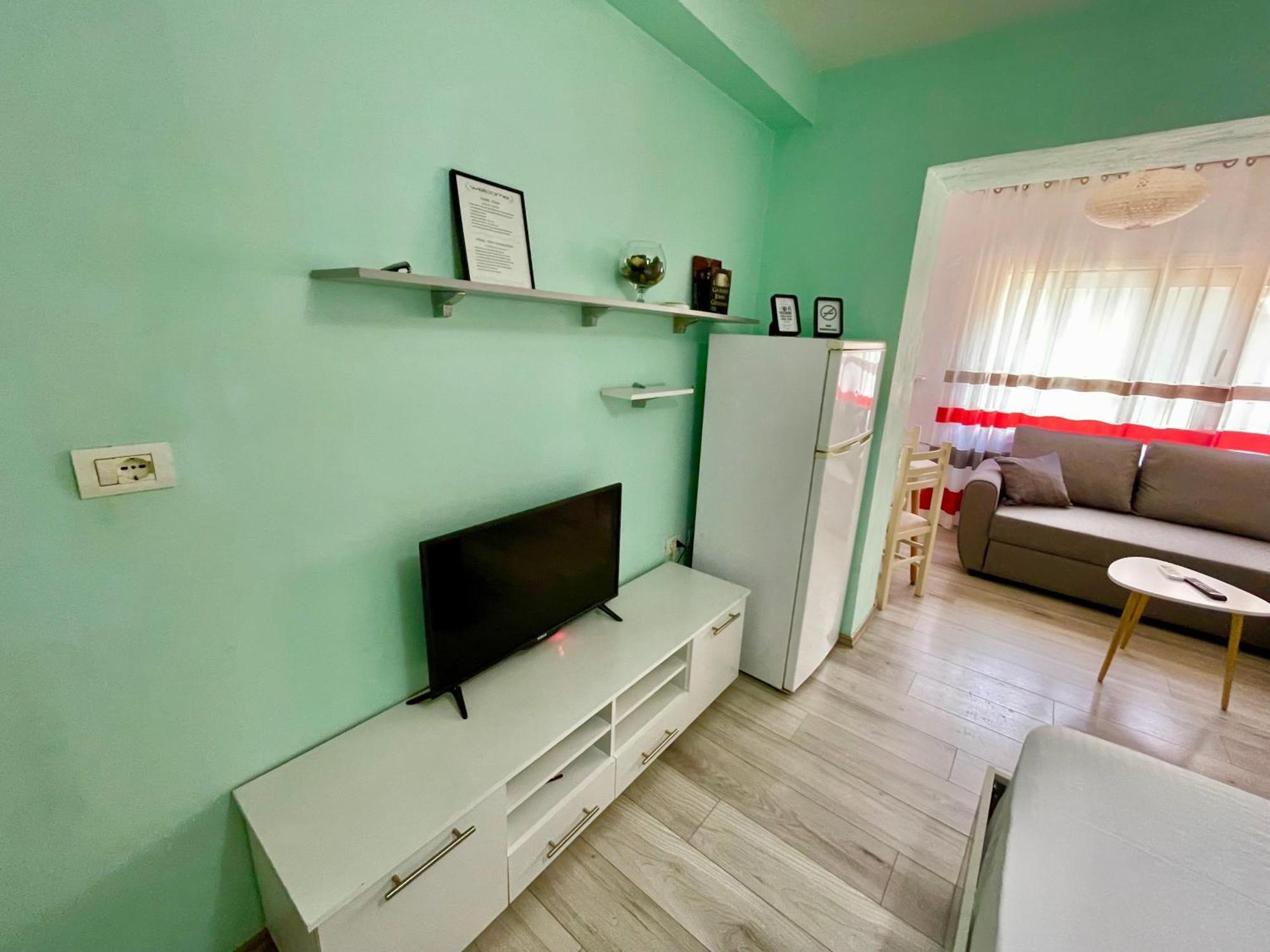 Superb Studio Apartment Near To The City Center Tirana Exterior foto