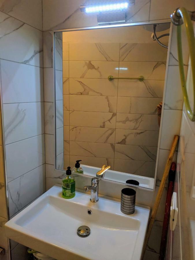 Superb Studio Apartment Near To The City Center Tirana Exterior foto